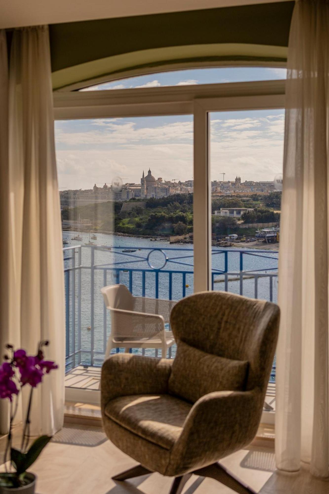 Hotel Waterfront Sliema Zewnętrze zdjęcie
